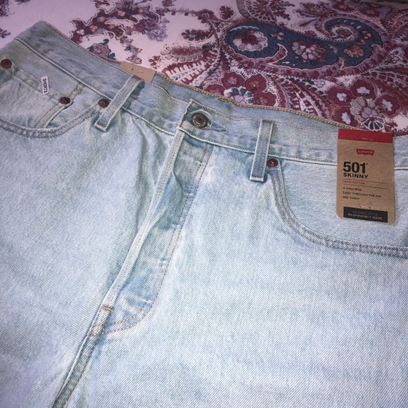 Levi’s 501 skinny distressed shorts - Picture 12 of 13